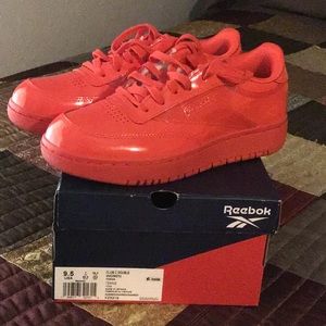 Reebok Sneakers
